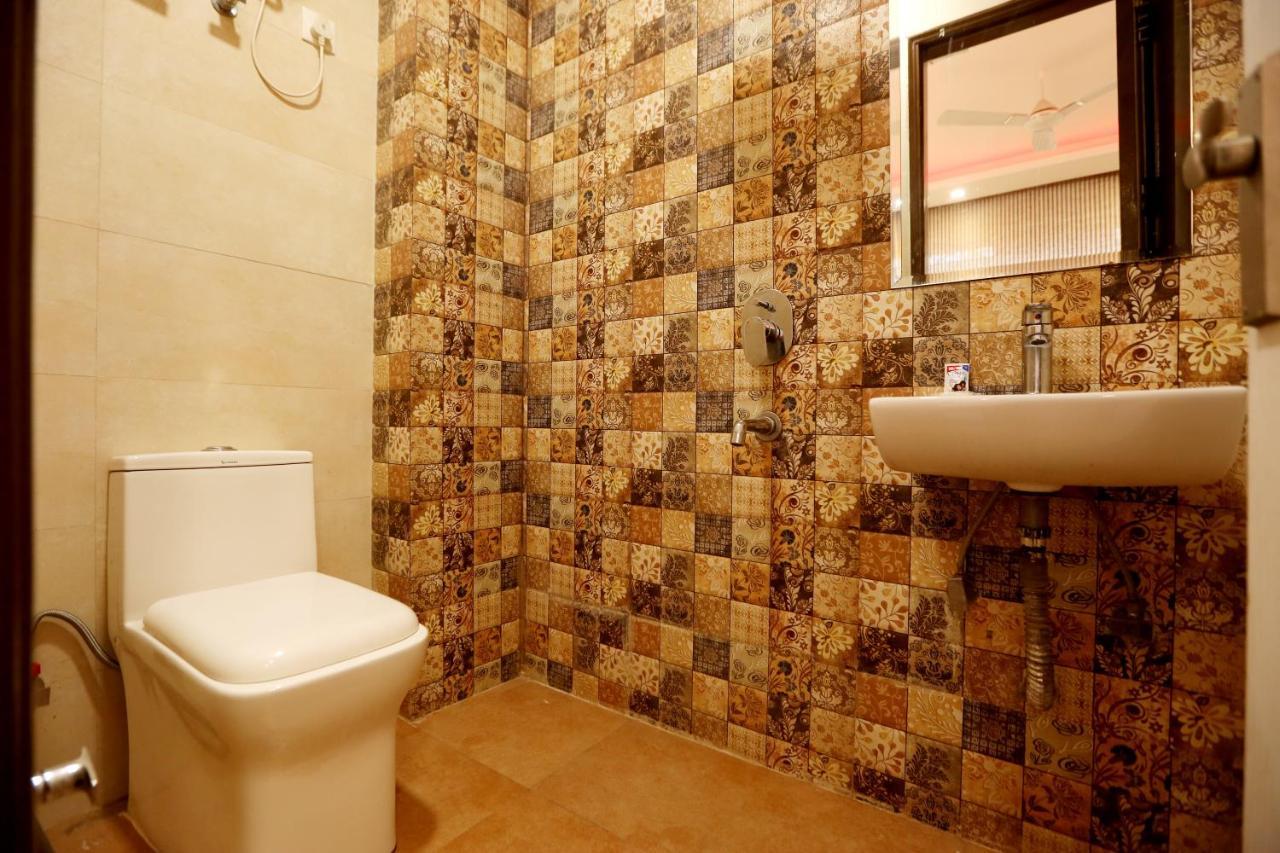 Hotel Square Stay New Delhi Extérieur photo