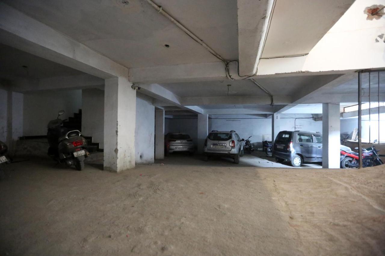 Hotel Square Stay New Delhi Extérieur photo